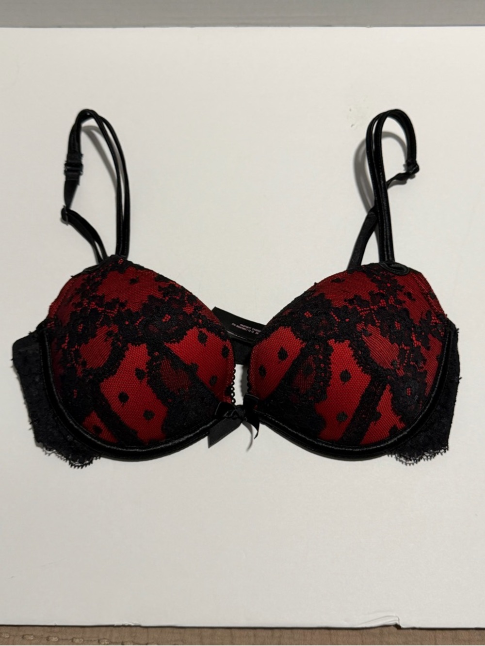 Victoria’s‎ Secret Gorgeous Plunge Lace Bra, 32C